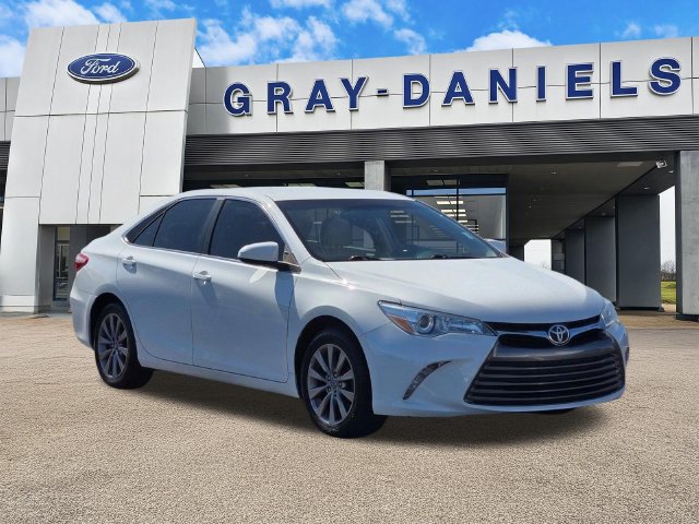 Used 2016 Toyota Camry XLE