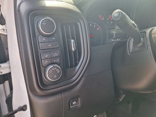 Used 2025 Chevrolet Silverado 2500 Custom w/ Custom Value Package AWD/4WD image 19