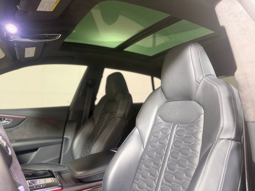 Used 2022 Audi RS Q8 image 19