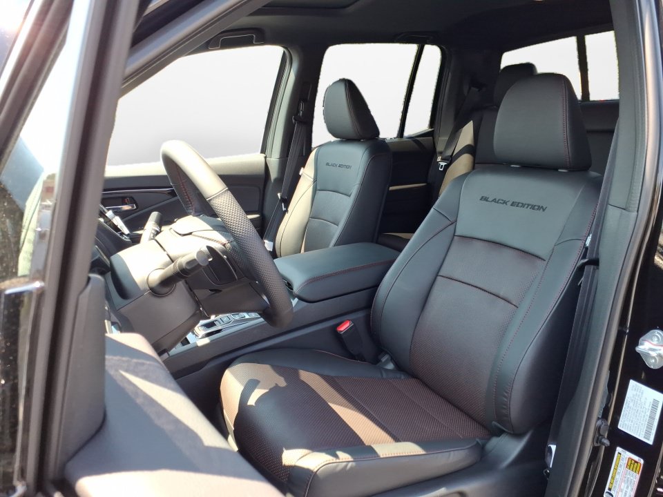 New 2026 Honda Ridgeline Black Edition image 7