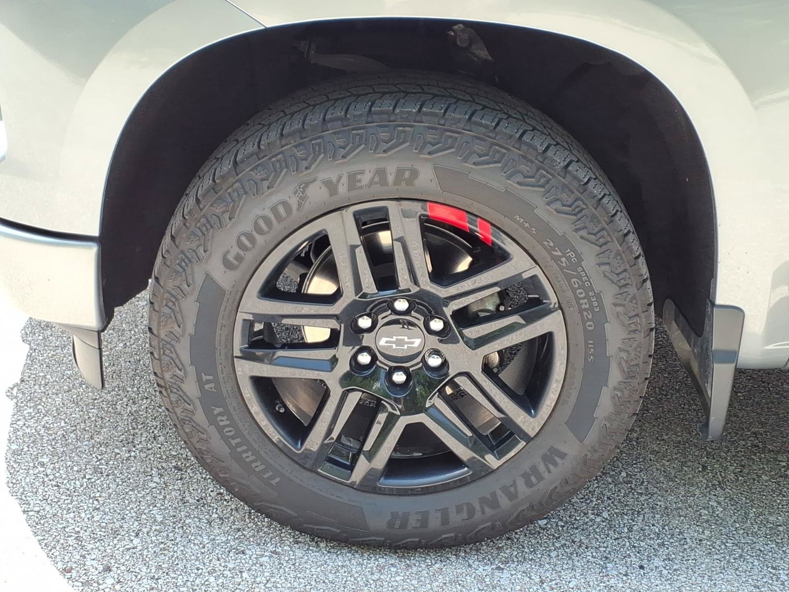 Used 2023 Chevrolet Silverado 1500 RST w/ Redline Edition AWD/4WD image 30