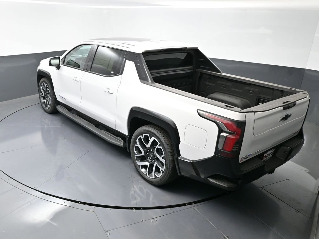 New 2025 Chevrolet Silverado EV RST image 43