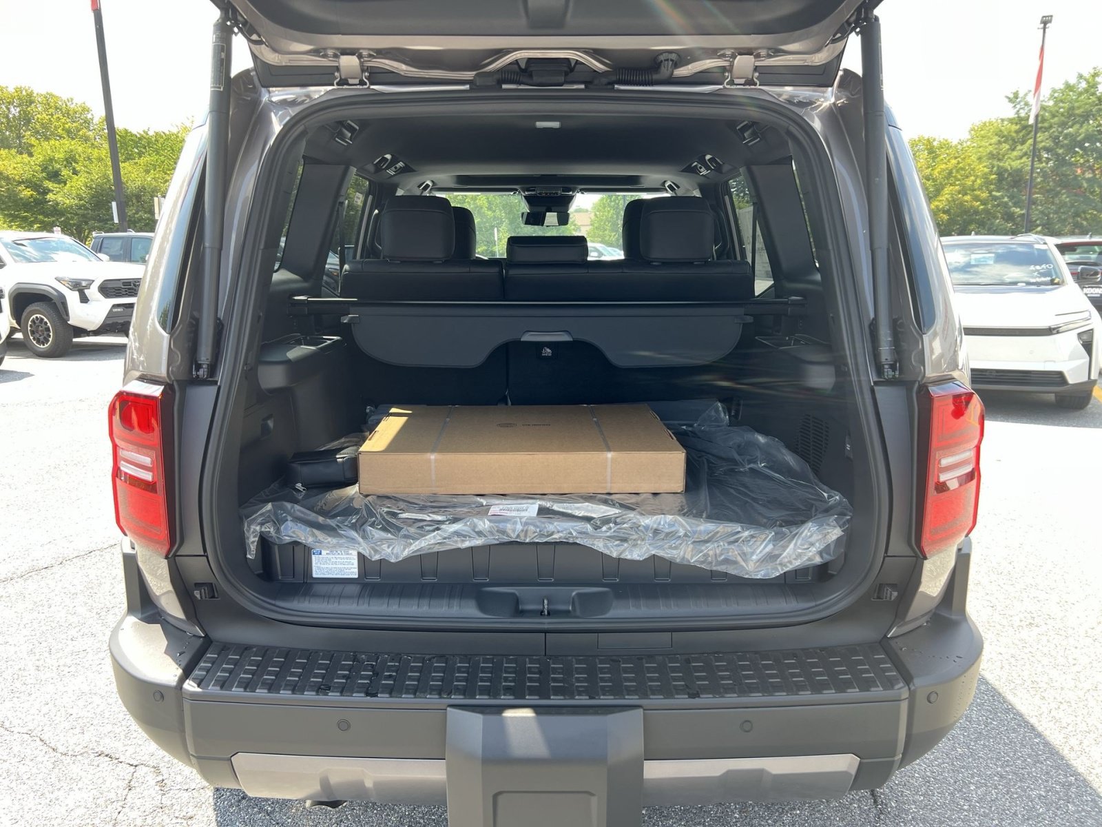 New 2027 Toyota Land Cruiser w/ Premium Package AWD/4WD image 26