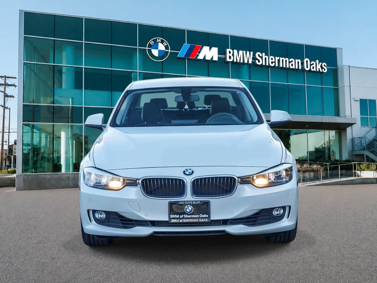 Used 2015 BMW 328i Sedan RWD image 2
