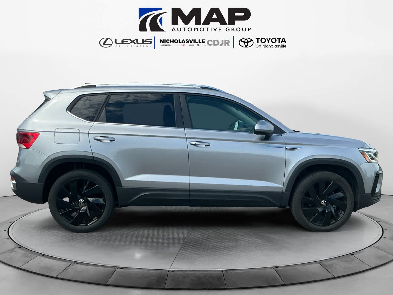 Used 2024 Volkswagen Taos SEL AWD/4WD image 6