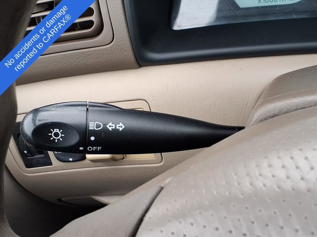 Used 2003 Toyota Corolla LE image 21