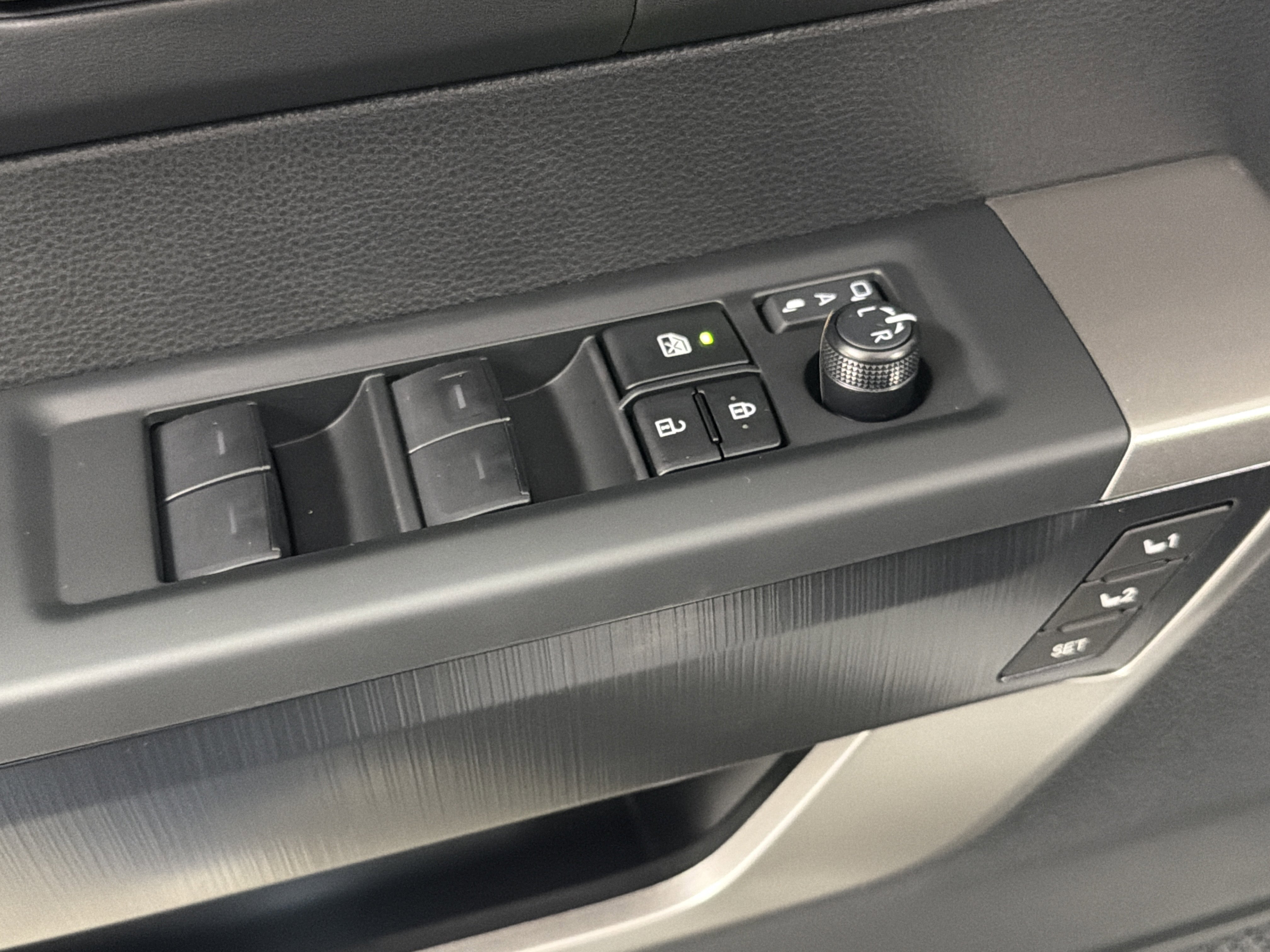 New 2026 Toyota Sequoia Platinum AWD/4WD image 28