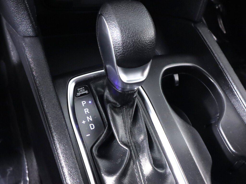 Used 2019 Hyundai Santa Fe SE FWD image 25