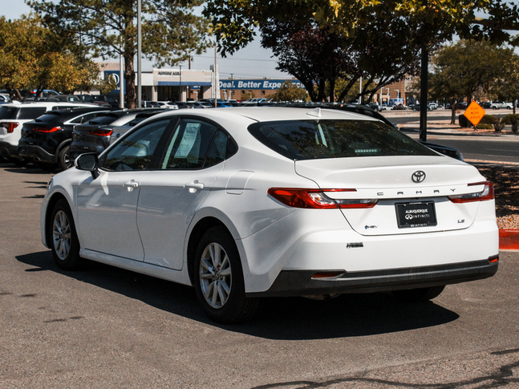 Used 2025 Toyota Camry LE FWD image 7