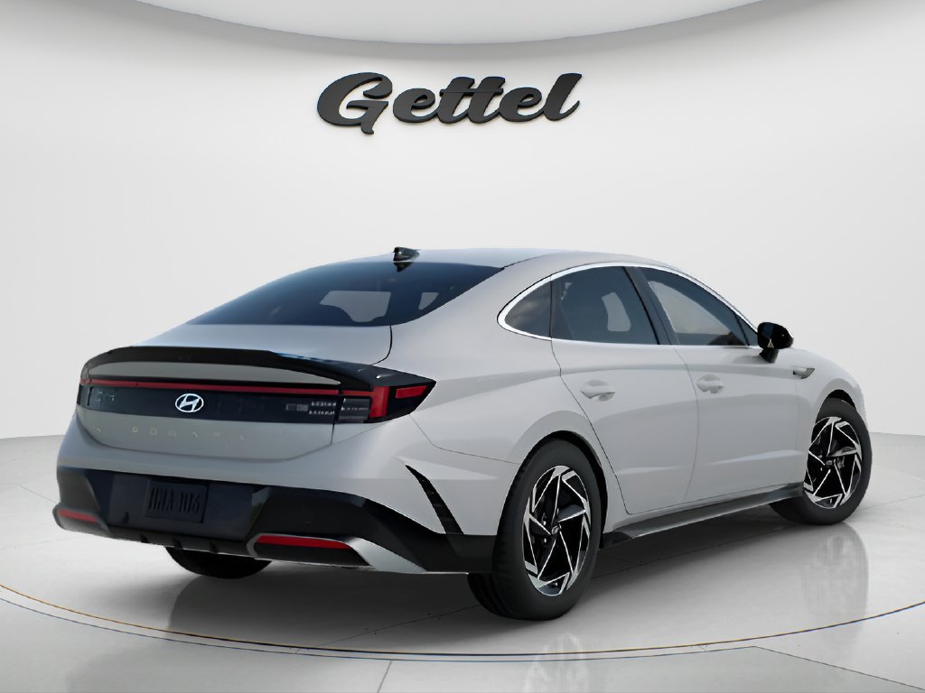 Certified 2026 Hyundai Sonata SEL FWD image 4