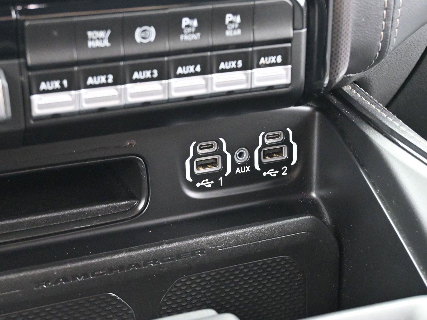Used 2022 RAM 3500 Limited image 29