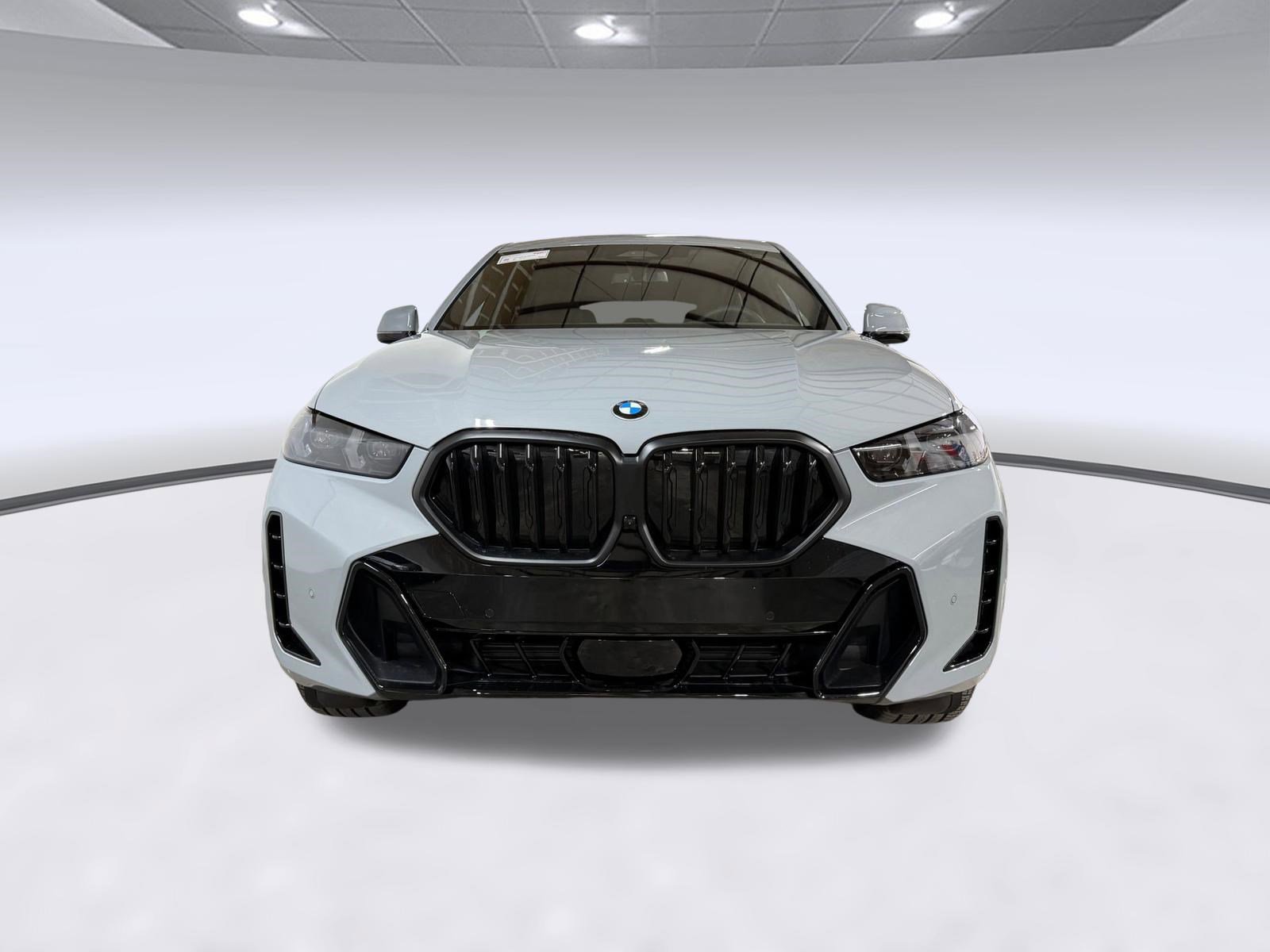 Used 2026 BMW X6 xDrive40i w/ Climate Comfort Package AWD/4WD image 4