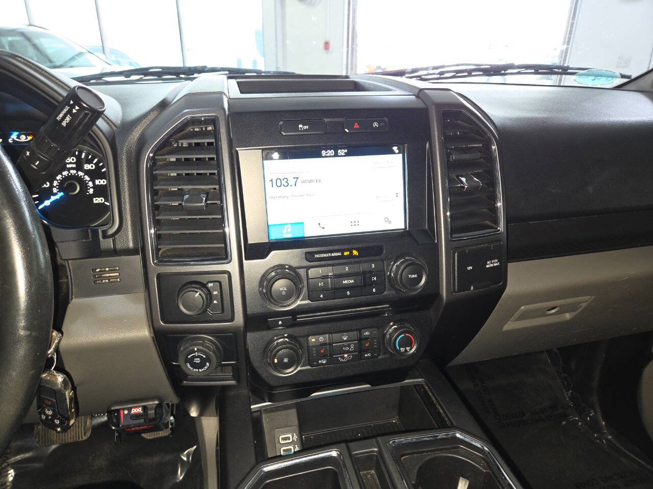 Used 2017 Ford F150 XLT w/ Equipment Group 302A Luxury AWD/4WD image 35