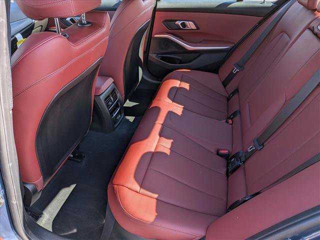 Used 2025 BMW 330i xDrive Sedan w/ Premium Package image 18