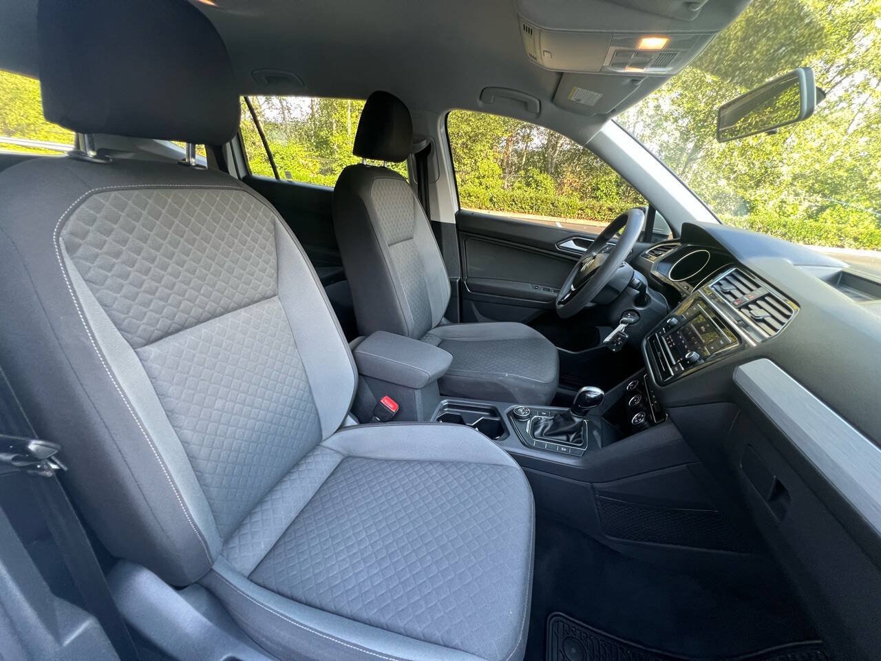 Used 2018 Volkswagen Tiguan S AWD/4WD image 25