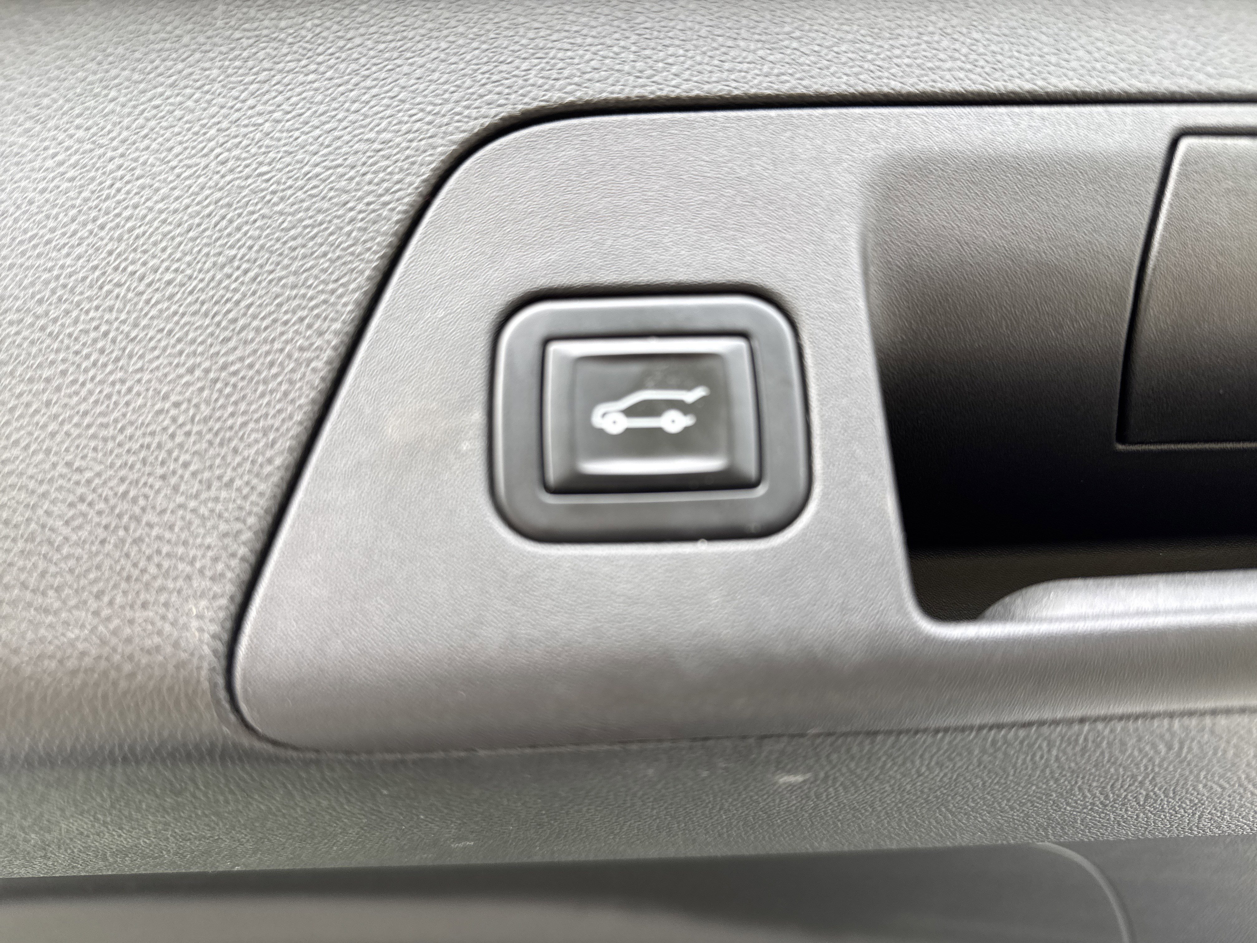 Used 2022 Buick Envision Preferred FWD image 31