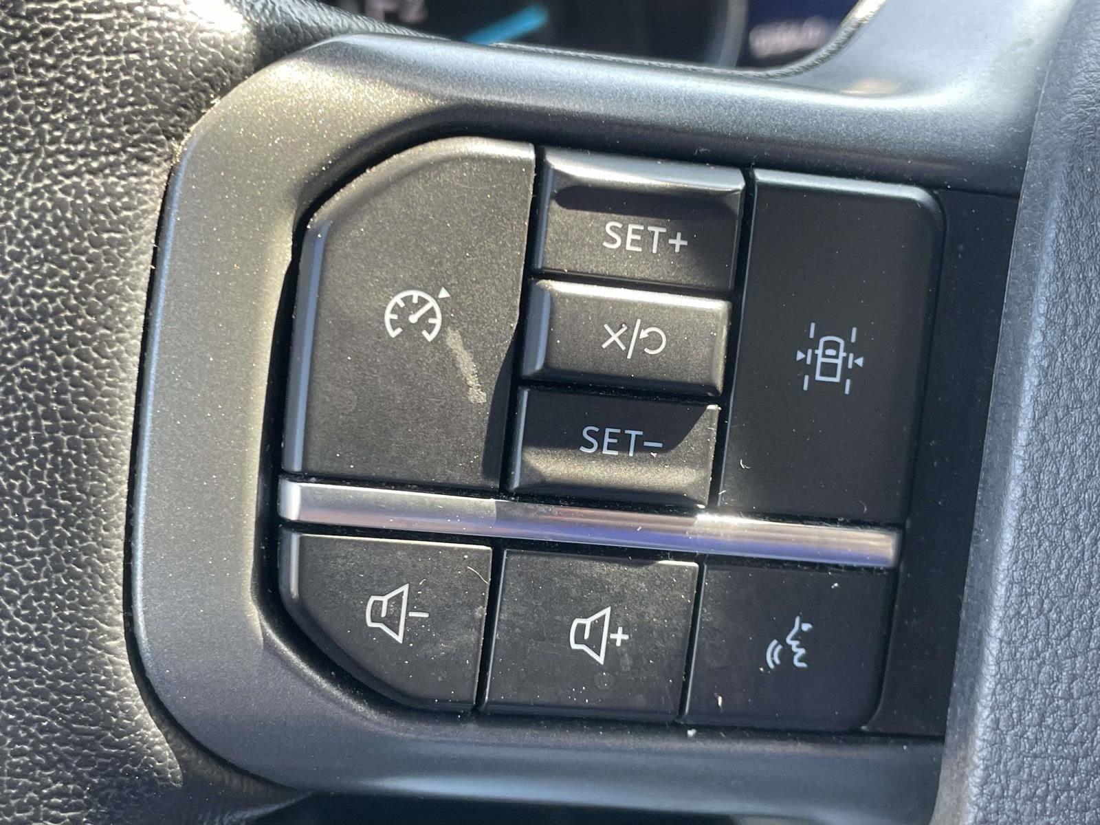 Certified 2022 Ford F150 XLT w/ Equipment Group 302A High image 24