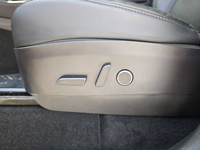 Used 2022 Tesla Model Y Performance AWD/4WD image 17
