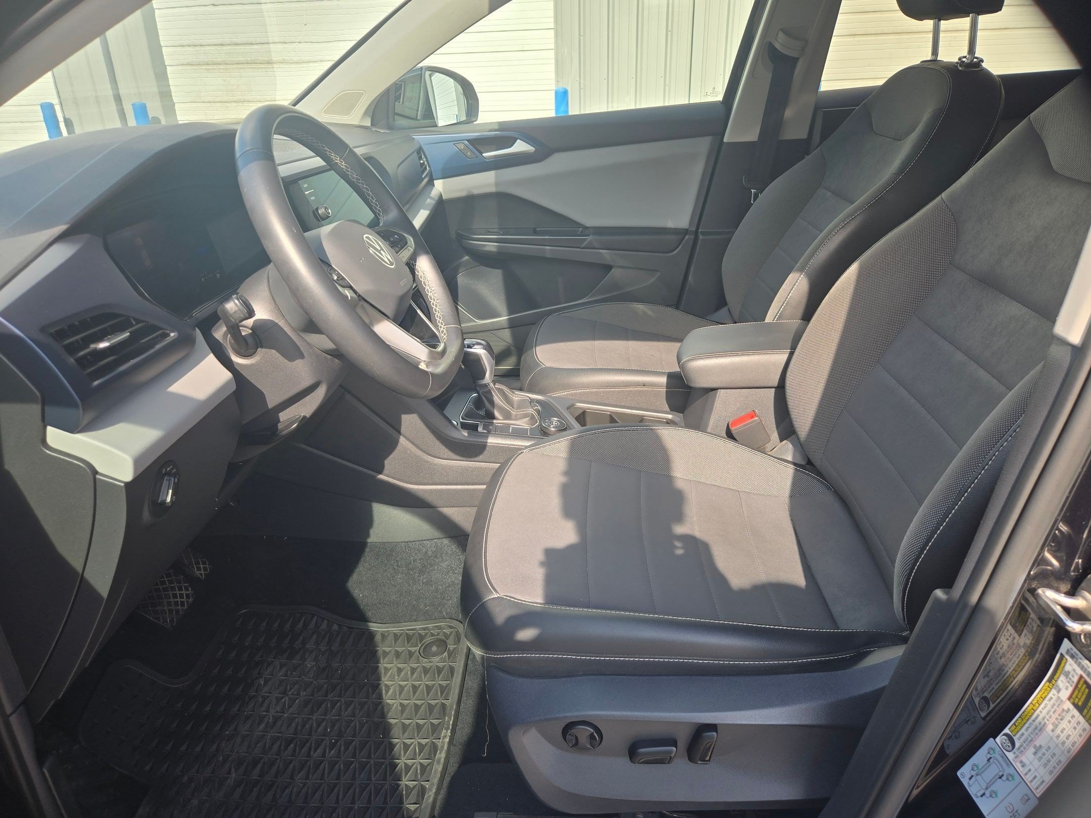 Used 2022 Volkswagen Taos SE AWD/4WD image 9