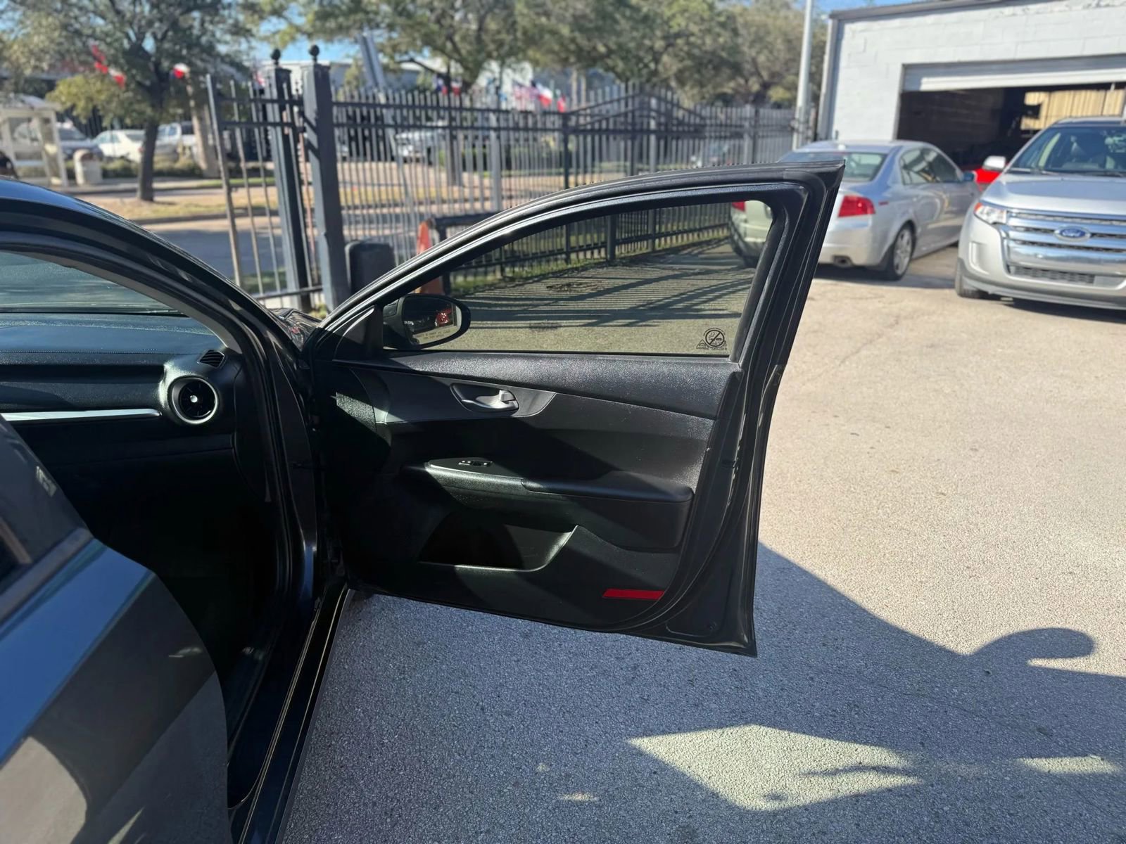 Used 2019 Kia Forte LXS FWD image 11