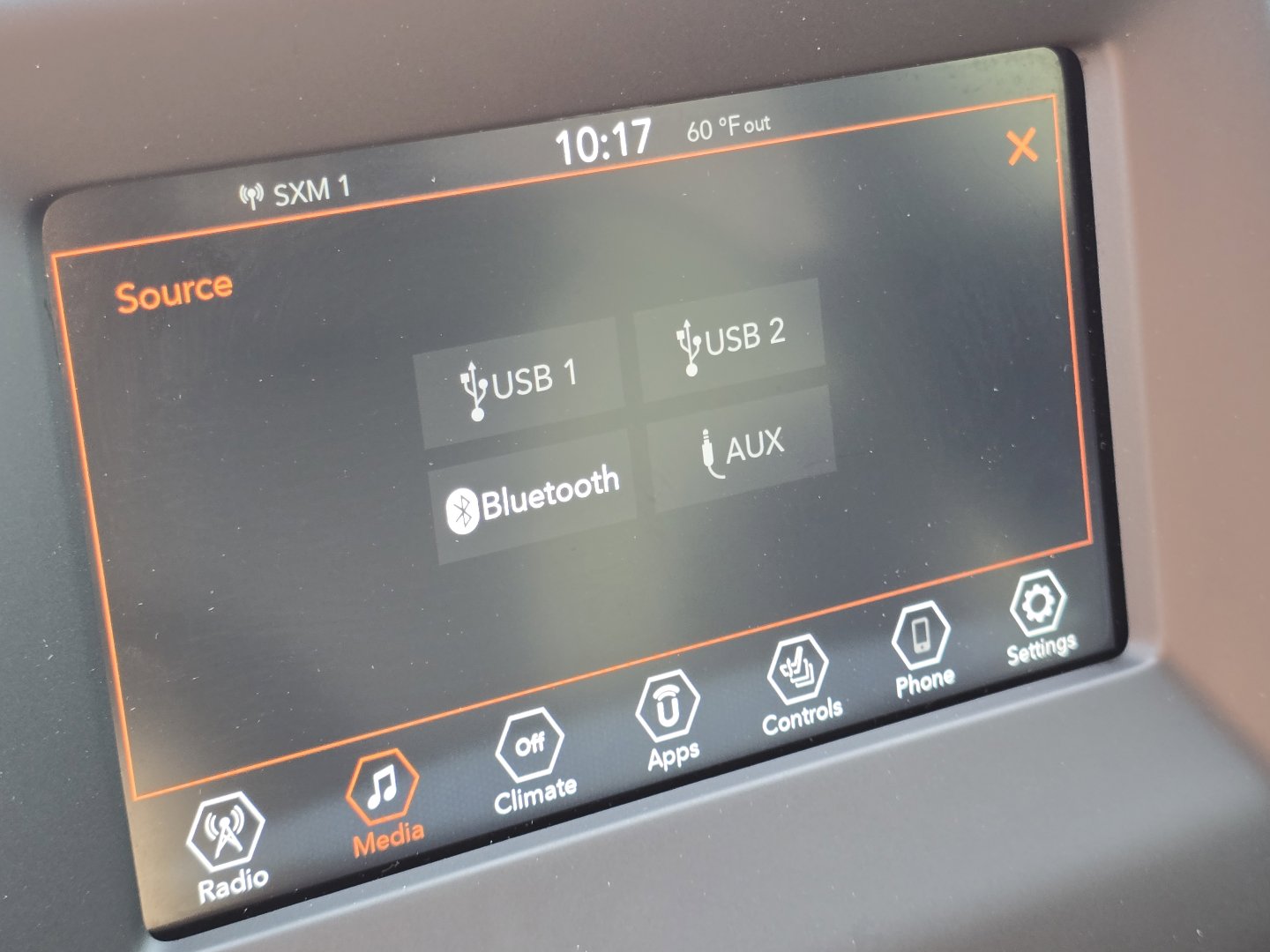 Used 2019 Jeep Compass Latitude w/ Cold Weather Group image 5