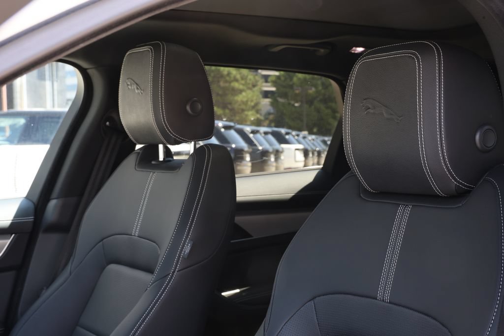 Certified 2026 Jaguar F-PACE R-Dynamic S AWD/4WD image 11