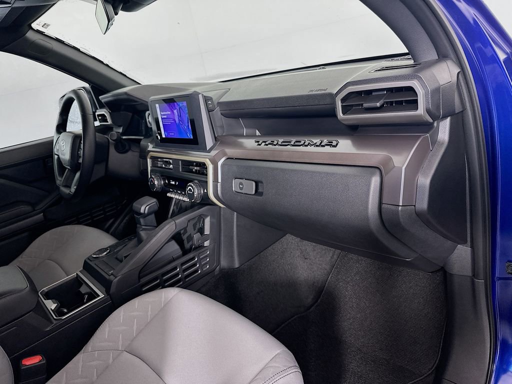 Certified 2025 Toyota Tacoma SR5 image 28