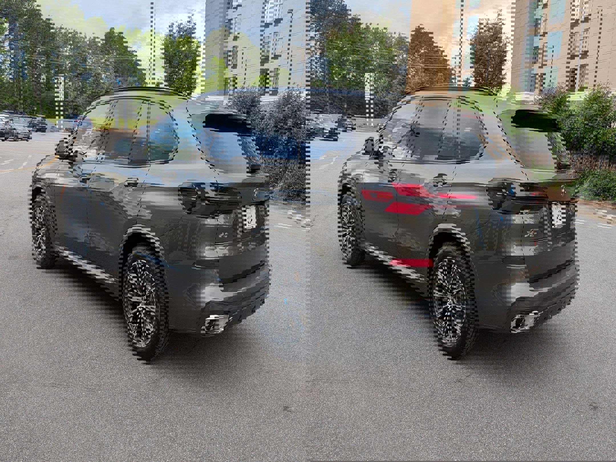 New 2026 BMW X5 xDrive50e w/ M Sport Package image 5