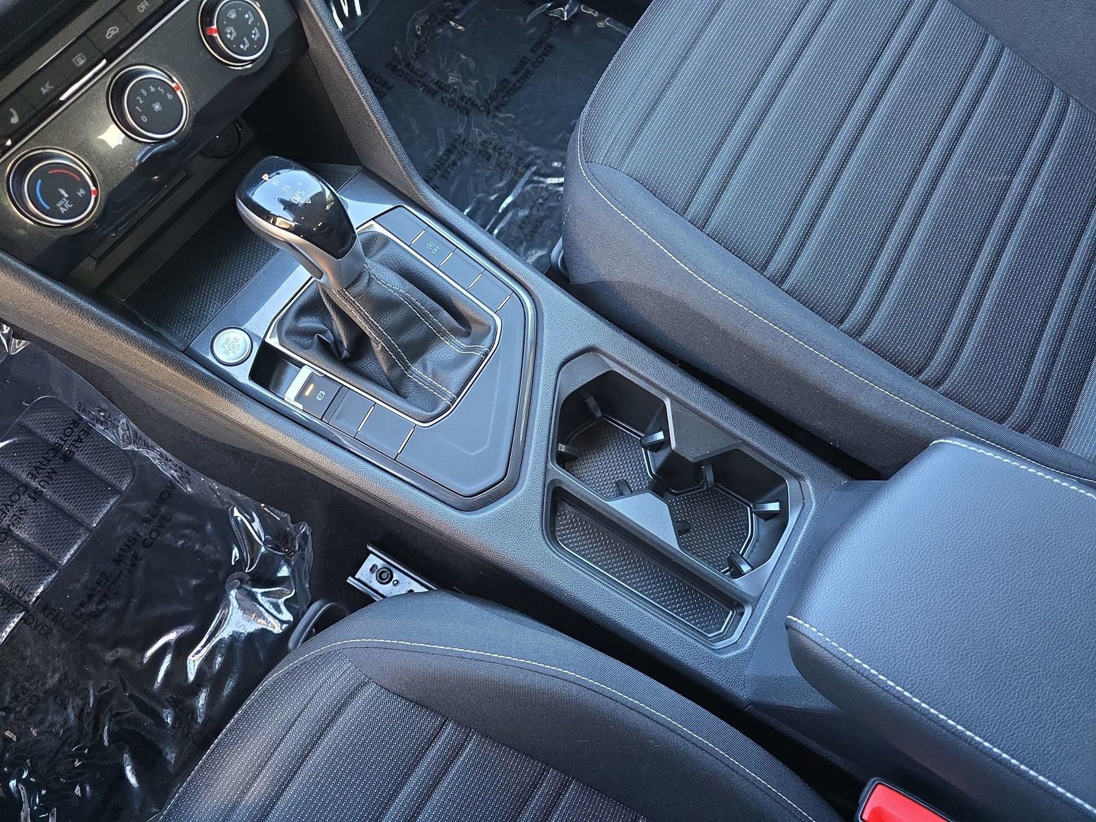 Used 2023 Volkswagen Tiguan S image 31