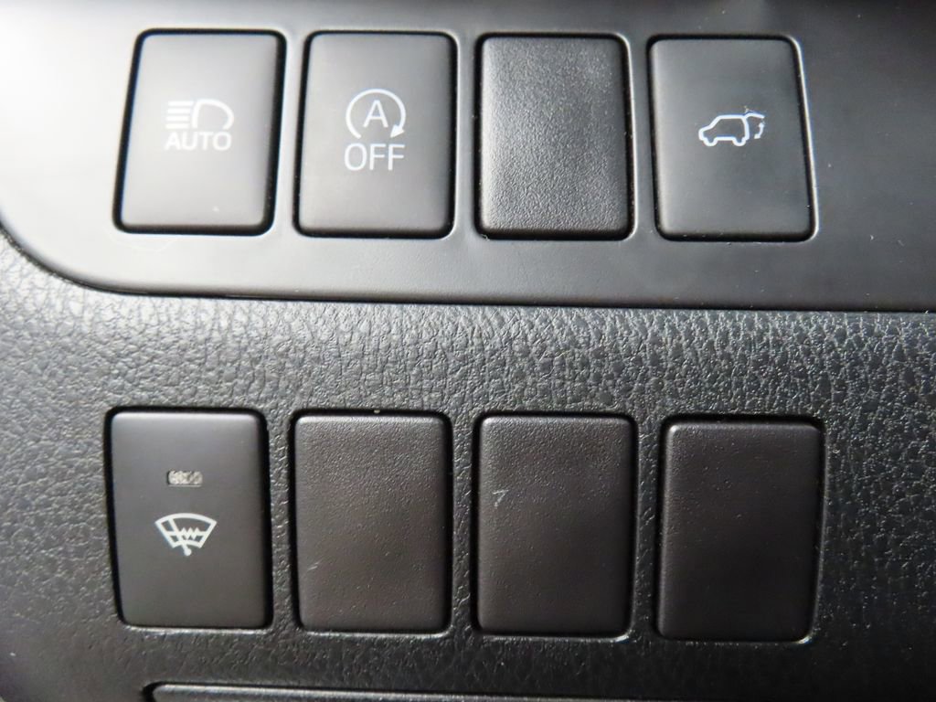 Used 2018 Toyota Highlander XLE image 47