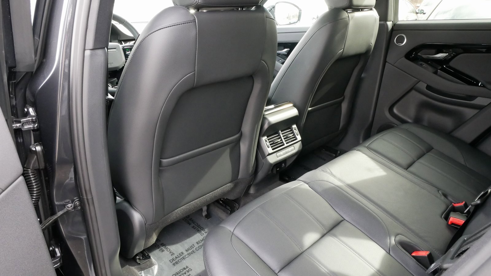 Used 2024 Land Rover Range Rover Evoque Dynamic SE image 39