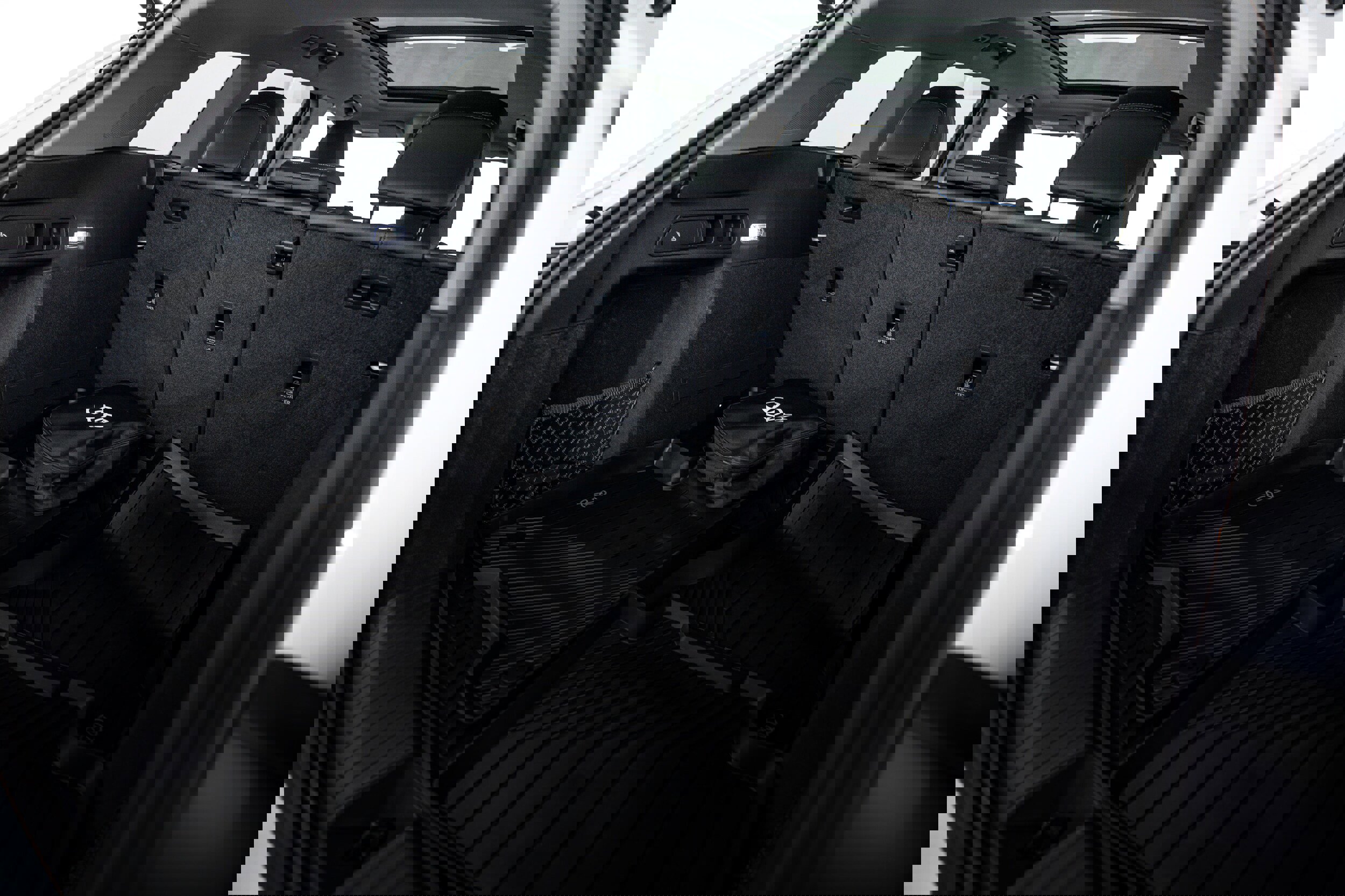 Certified 2025 Audi Q6 e-tron Premium Plus w/ Premium Plus image 21