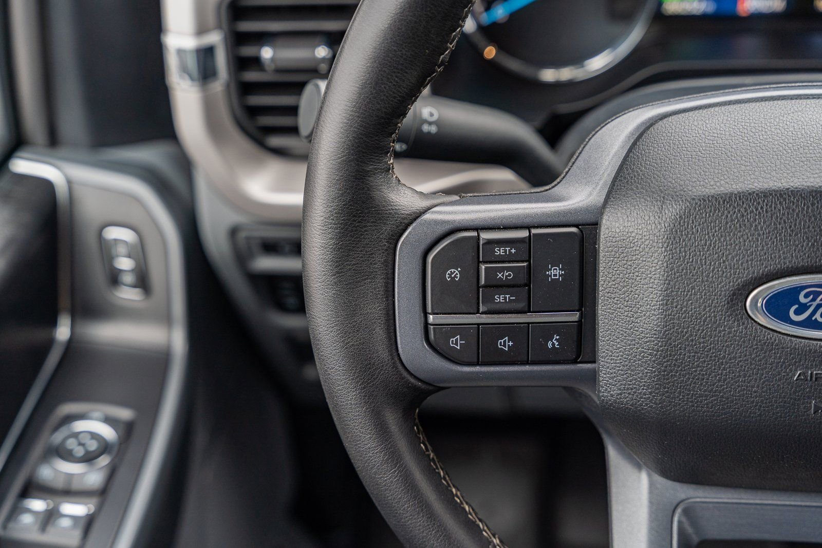 Certified 2023 Ford F150 XLT w/ Equipment Group 302A High image 33