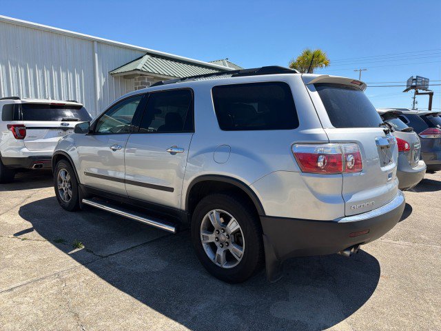 Used 2010 GMC Acadia SL image 1