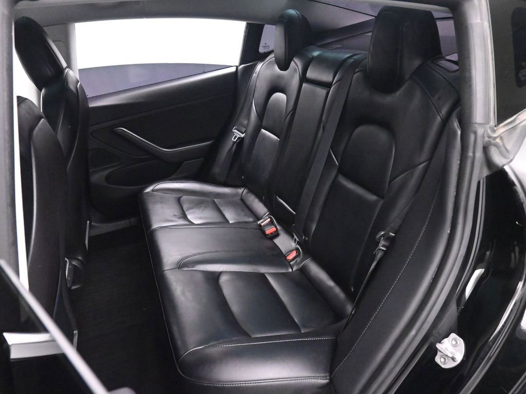 Used 2018 Tesla Model 3 Long Range image 15