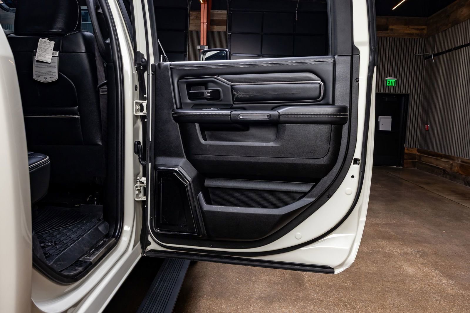Used 2024 RAM 3500 Limited w/ Night Edition AWD/4WD image 41