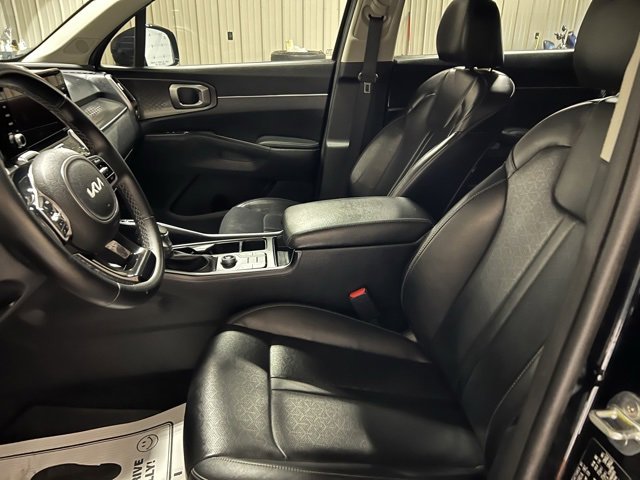 Used 2022 Kia Sorento S image 14