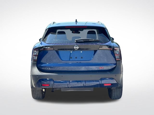 Used 2025 Nissan Kicks SR AWD/4WD image 4