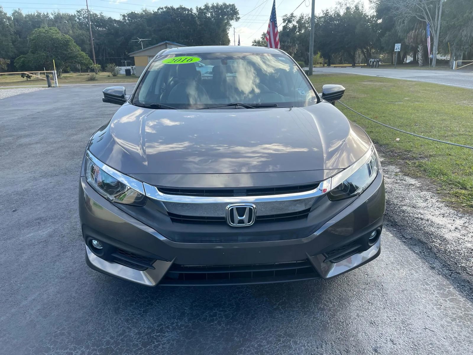 Used 2016 Honda Civic EX-T image 4