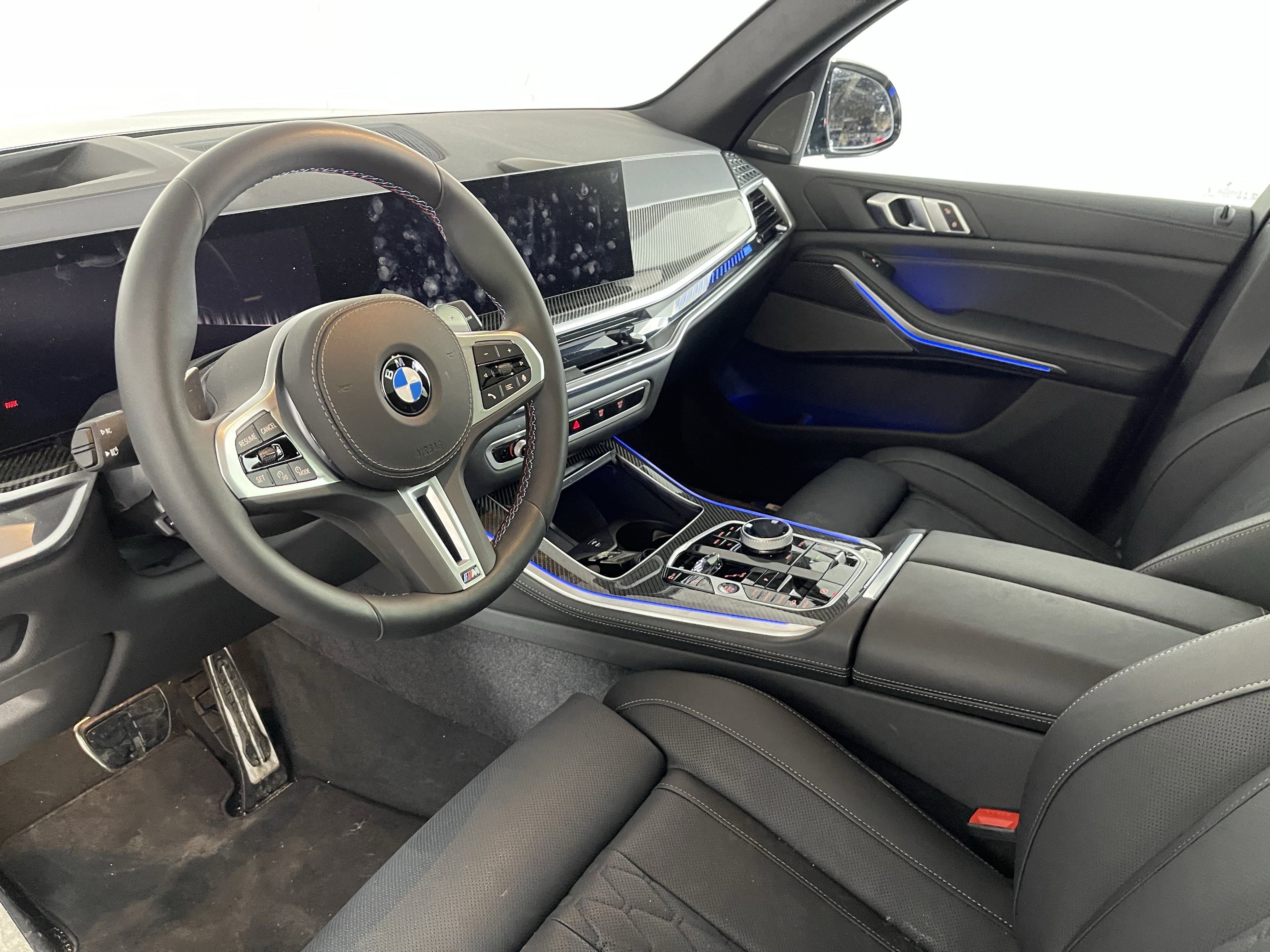 Used 2026 BMW X5 M60i image 11