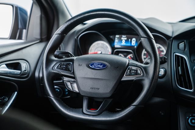 Used 2018 Ford Focus ST image 6