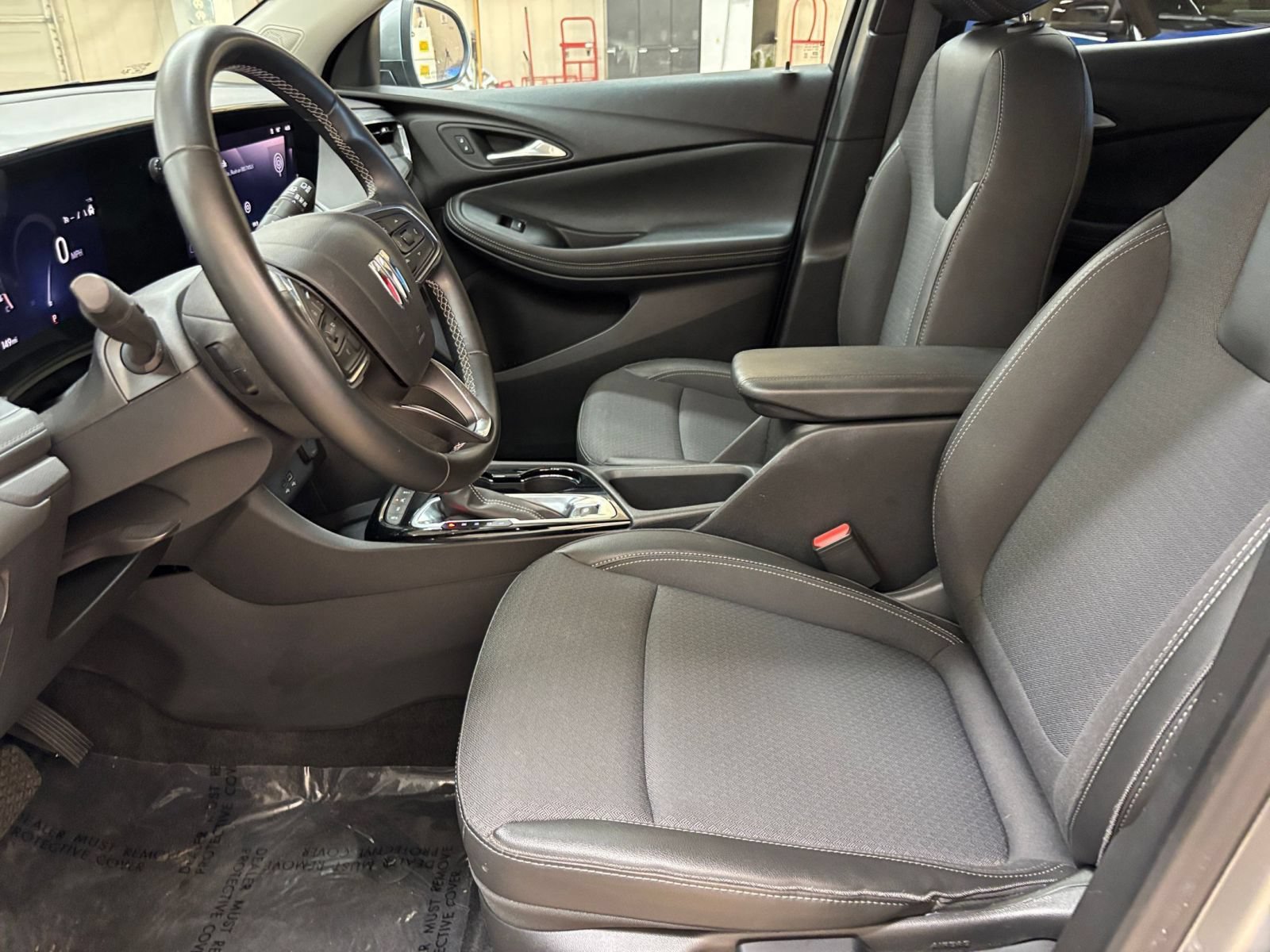 Used 2025 Buick Encore GX Preferred AWD/4WD image 25