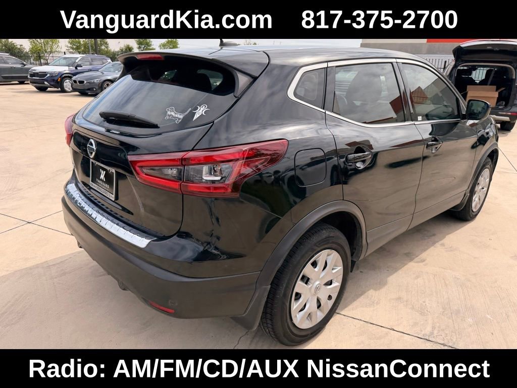 Used 2020 Nissan Rogue Sport S image 4