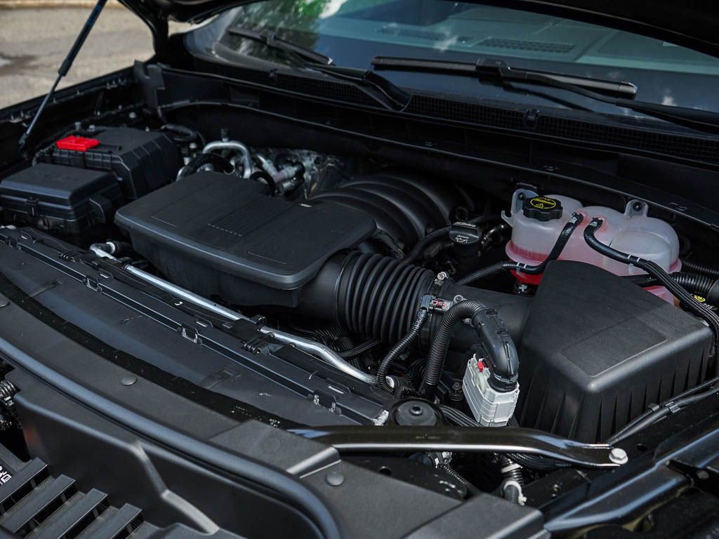 New 2026 GMC Yukon Elevation w/ LPO, Floor Liner Package image 7