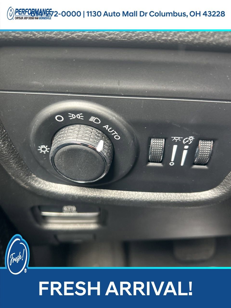 Used 2023 Jeep Grand Cherokee Altitude AWD/4WD image 26