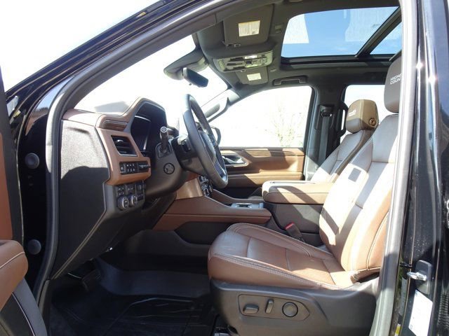 Used 2023 Chevrolet Tahoe High Country AWD/4WD image 9