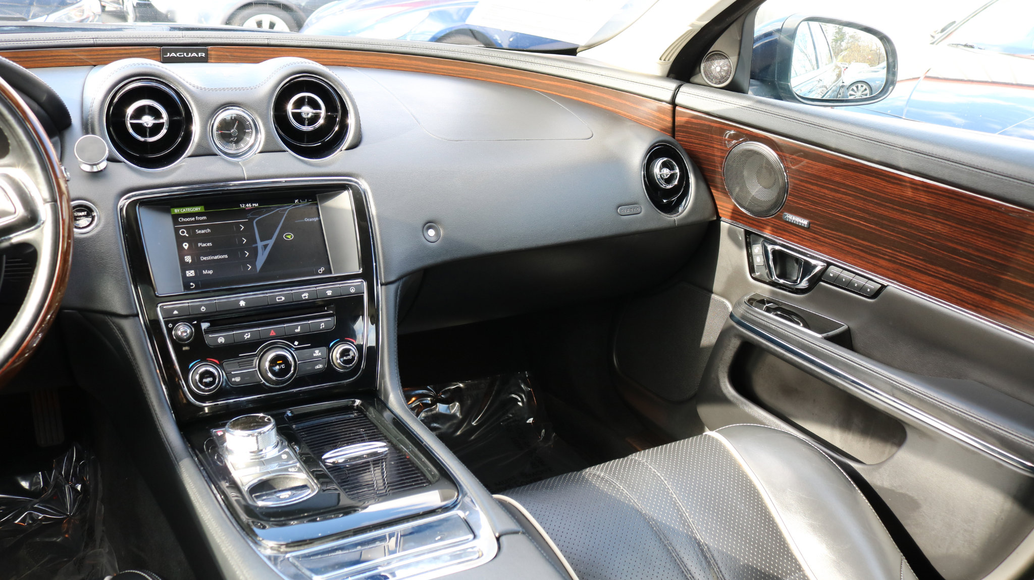 Used 2016 Jaguar XJ R-Sport image 24