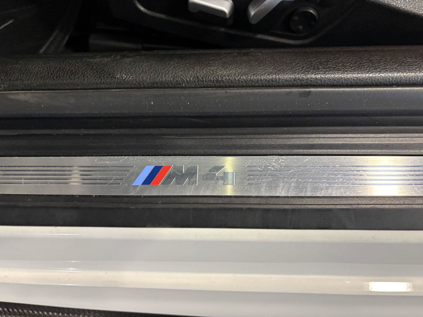 Used 2017 BMW M4 Convertible RWD image 20