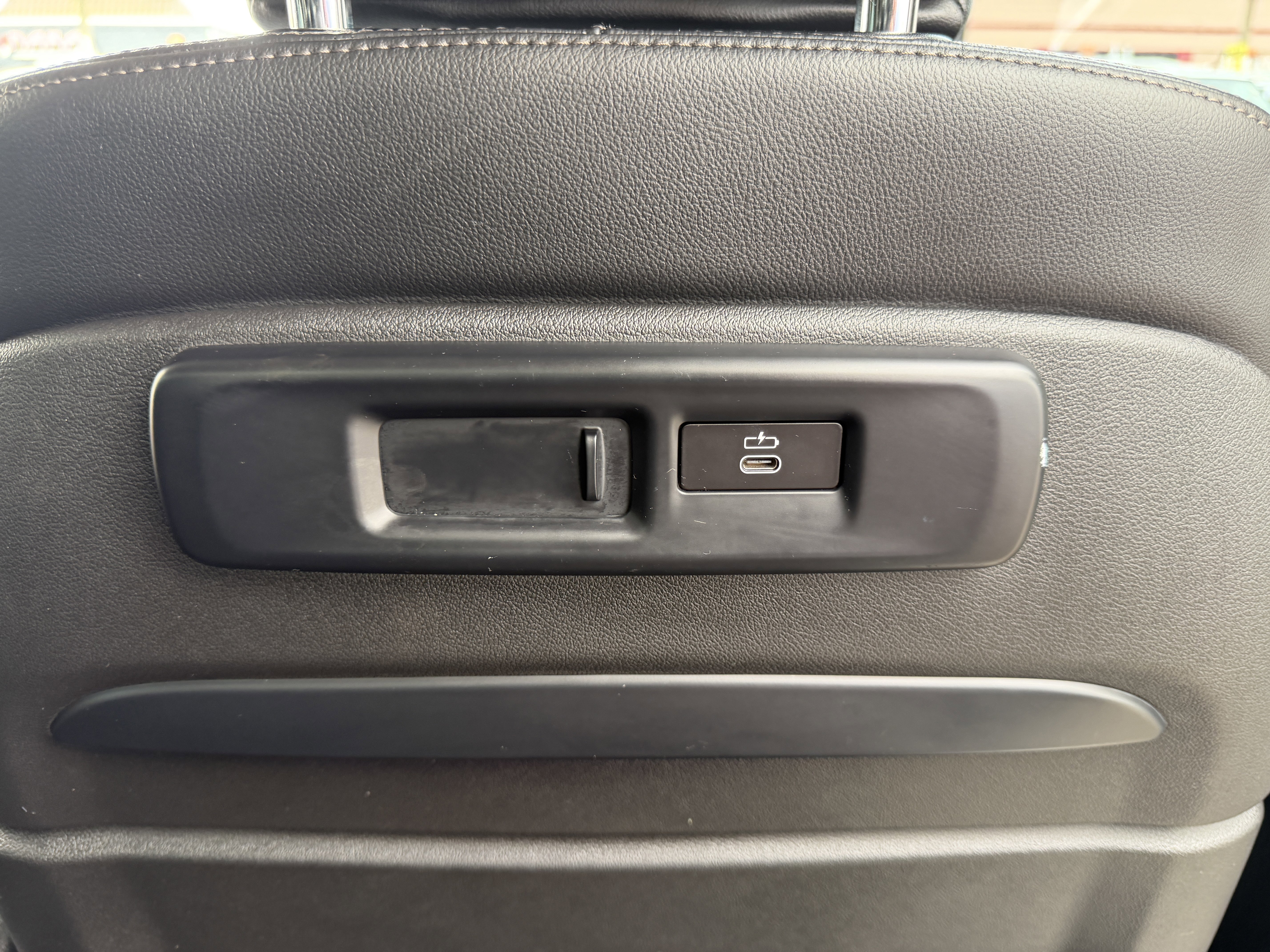 Used 2020 BMW X7 xDrive40i w/ Premium Package image 25