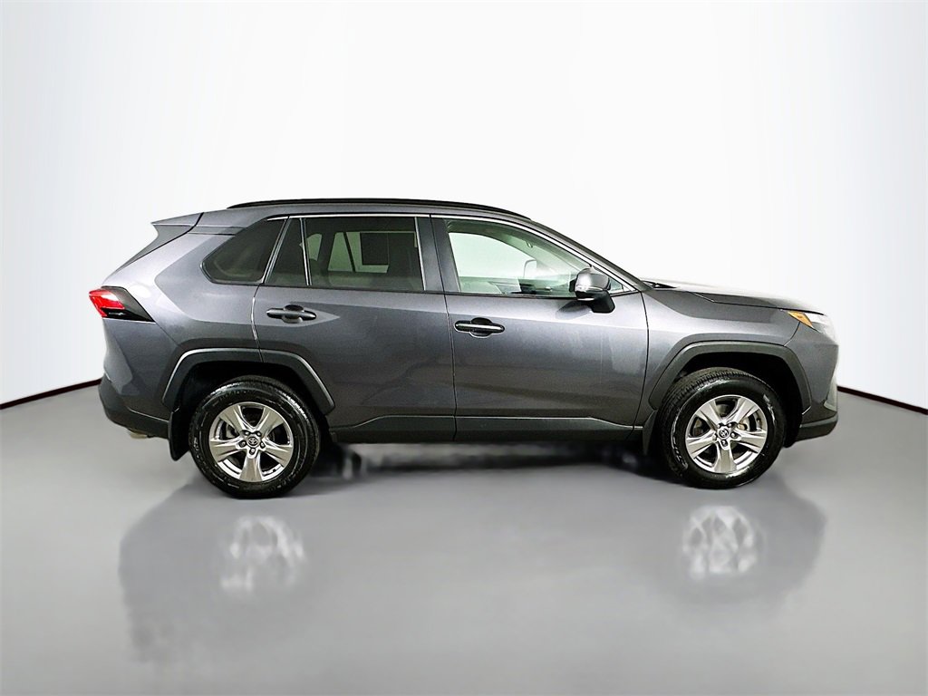 Used 2023 Toyota RAV4 XLE w/ Convenience Package image 7